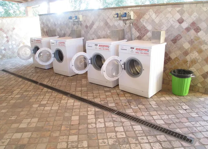 Mobile / - Paradiso Toscane Viareggio