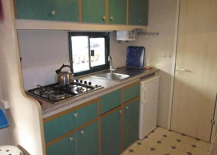 Mobile / - Paradiso Toscane 木屋 维亚雷焦