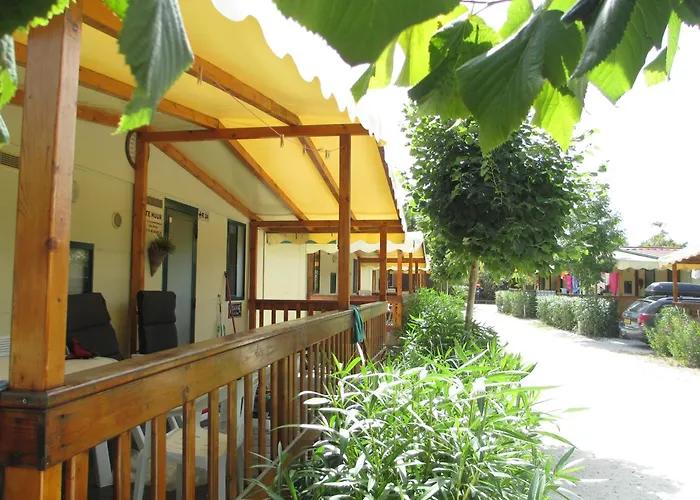 Mobile / - Paradiso Toscane Viareggio